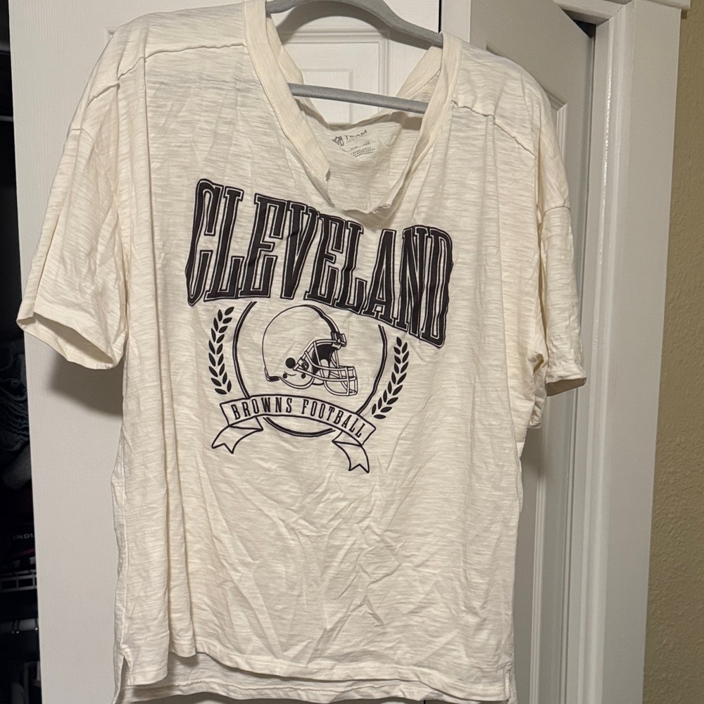 Women’s Cleveland Browns Football Shirt